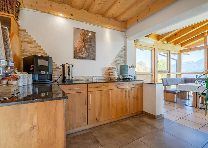 Hofweyer Guest house 3*