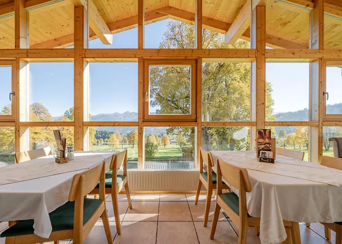 Hofweyer Guest house 3*